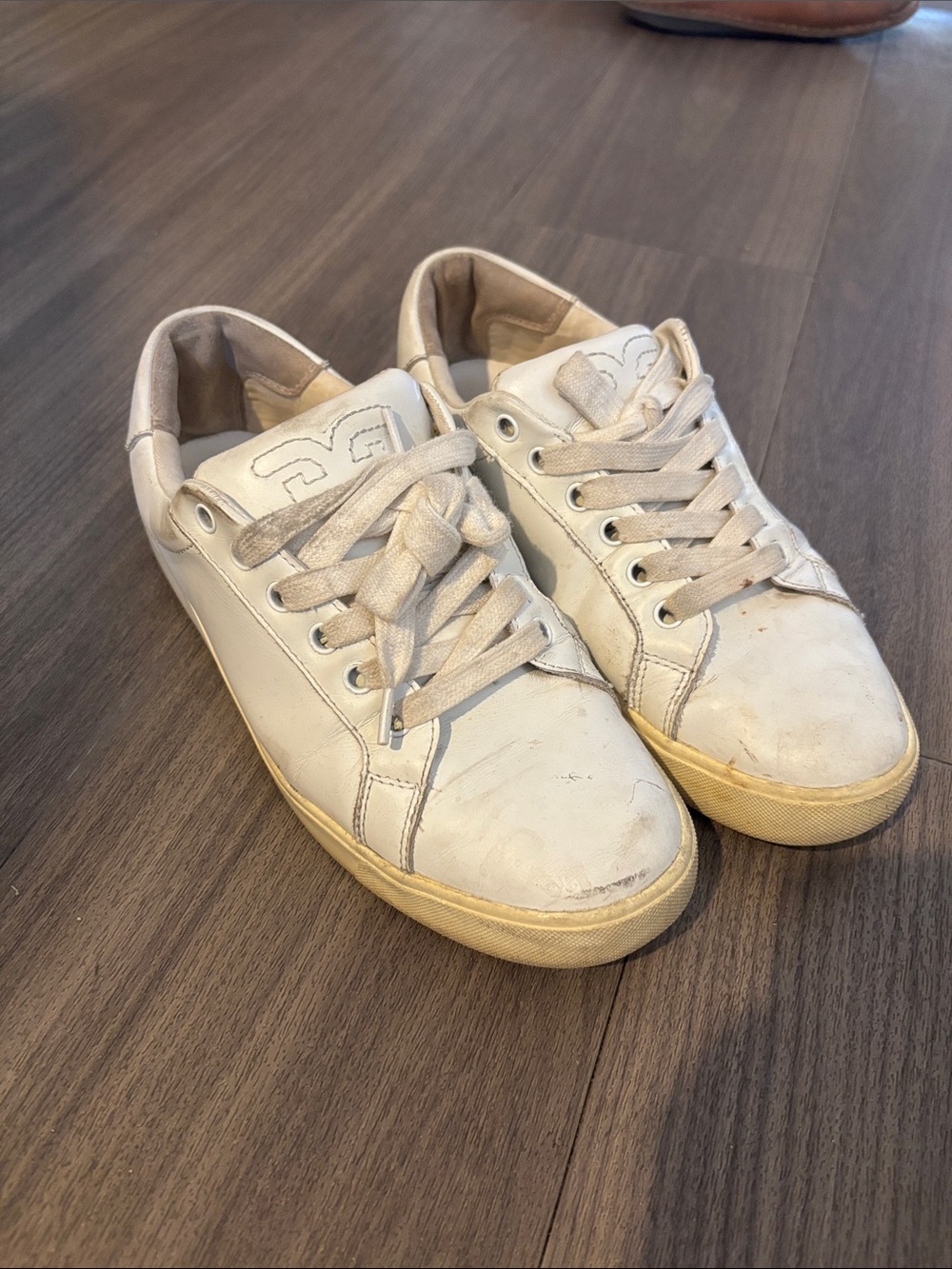 Sam Edelman White Low-Top Leather Sneakers - Casual Women's Shoes